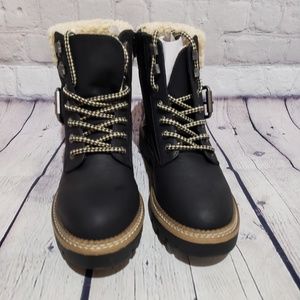 susan sherpa tipped hiker boots